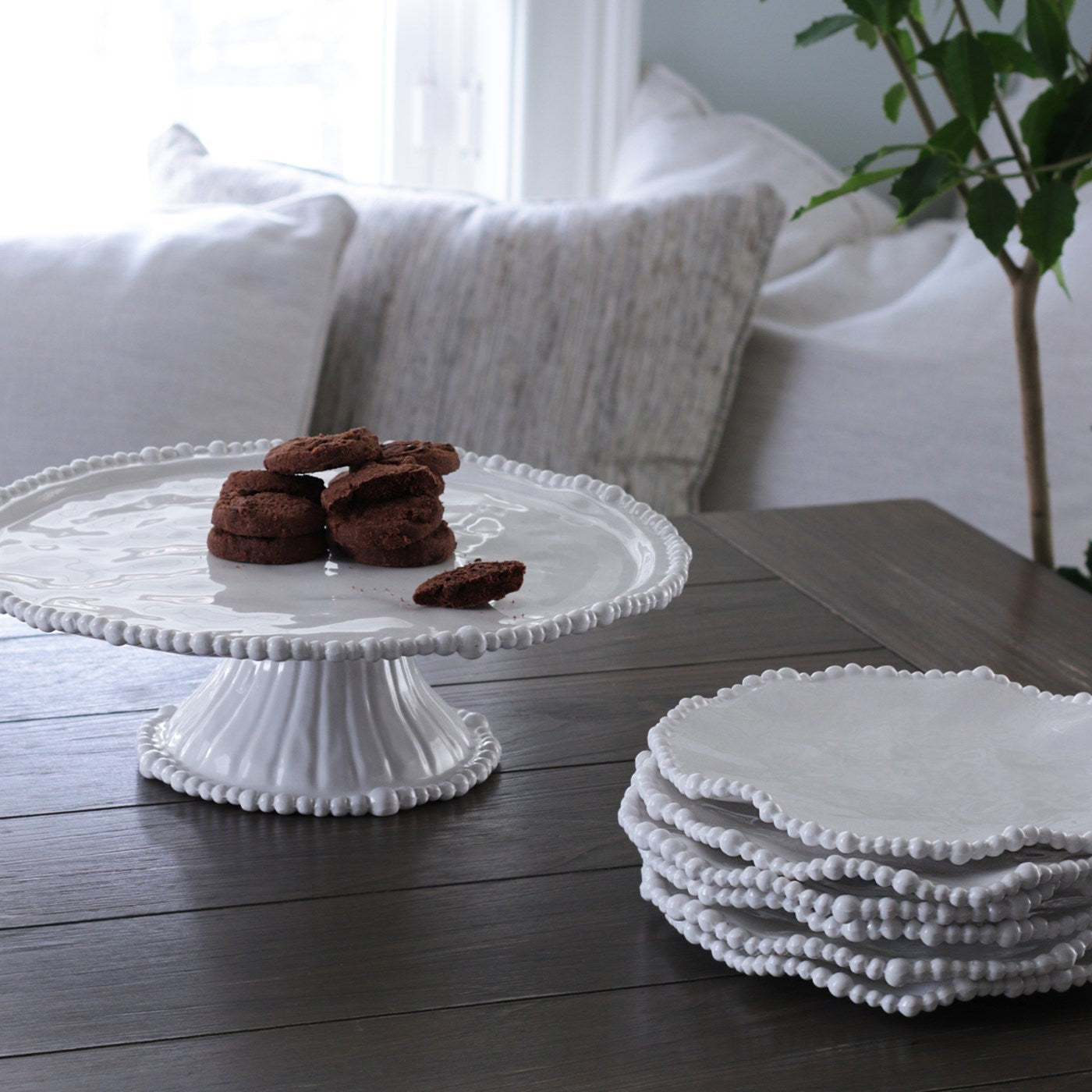 Mua Glass Round Cake Stand Cake Plate Dessert Platter Dessert Serving Tray  - L tại Wonder home | Tiki